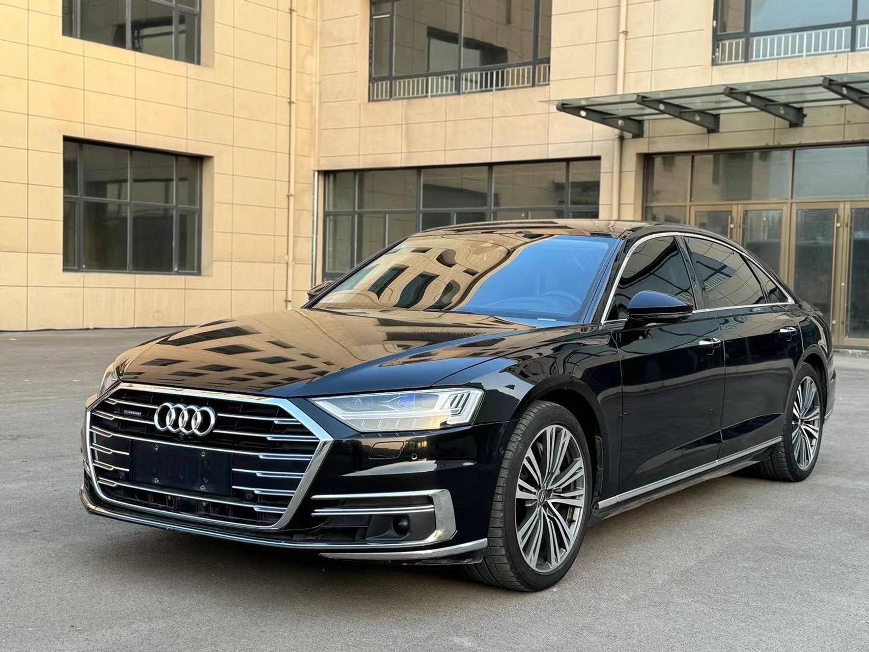 2020年11月奥迪a8l55tfsi四座尊贵,新车指导价122.8万