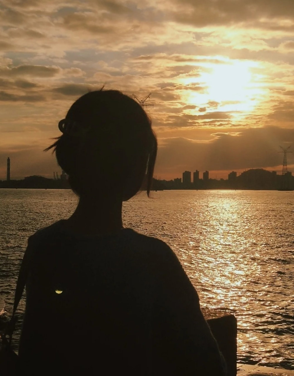 女生头像93背影 不露脸背景女头像|无水印女头像