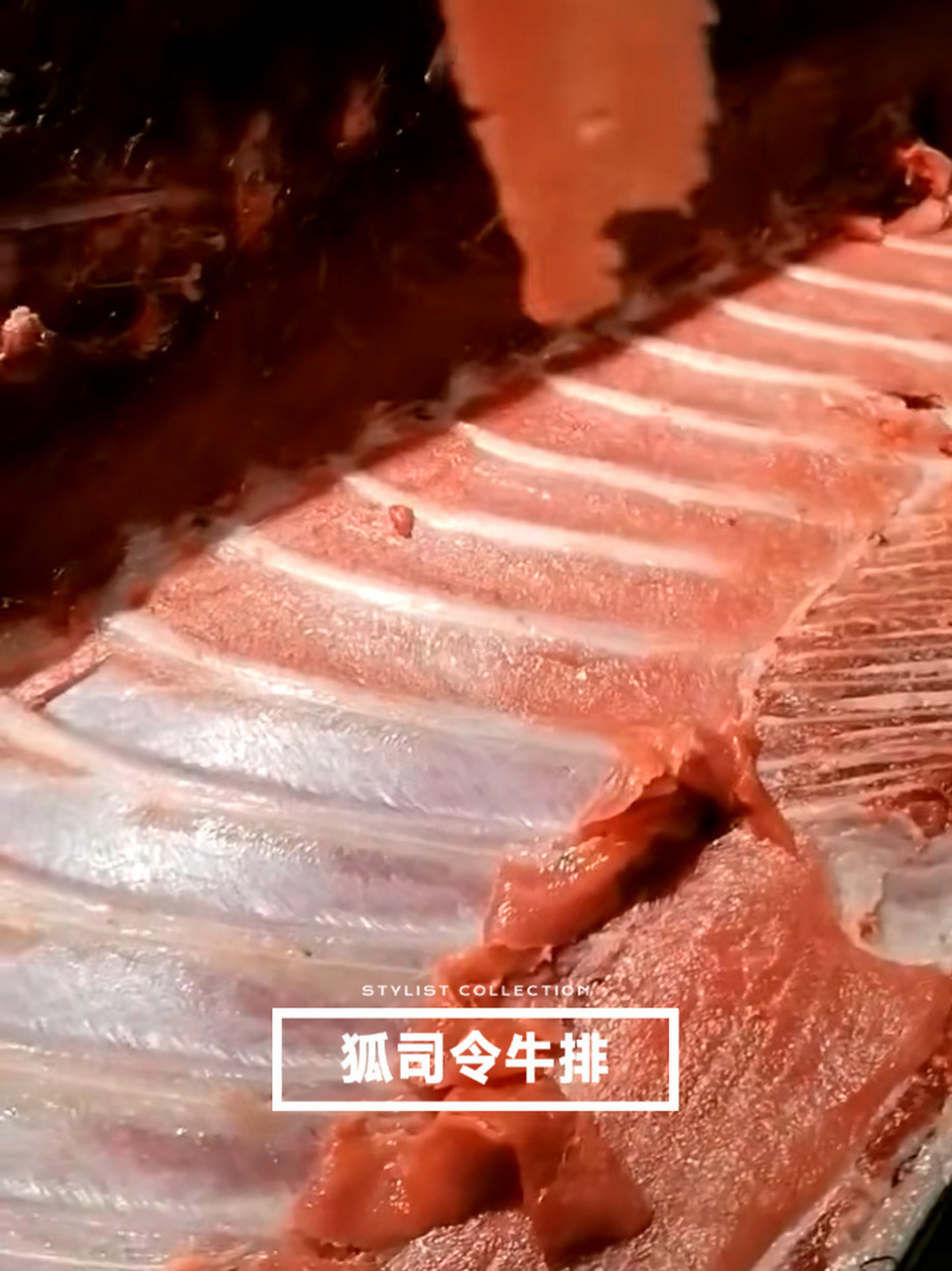 一个金枪鱼头可以分割为:鱼脖,鱼眼,鱼脸肉,鱼下巴,眼下肉,金枪鱼泥