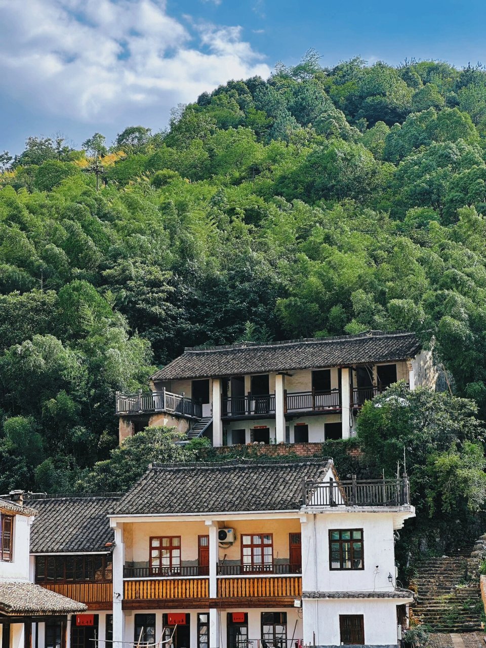 杭州出发一个半小时|嵩溪古村探洞之旅 定位: 金华浦江嵩溪古村(浦江