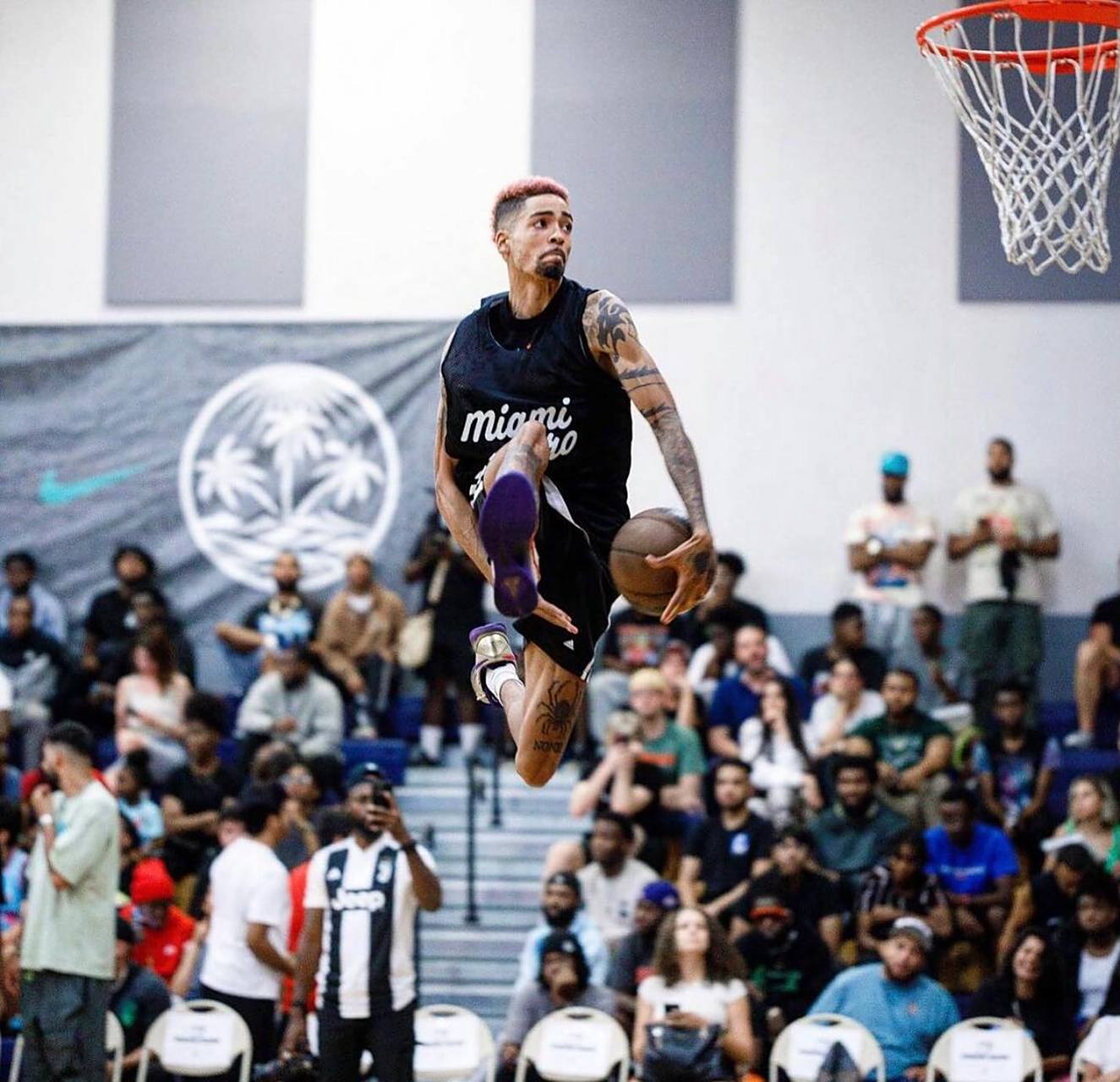 北美著名扣将"slim"! #篮球##绘画##扣篮##街头篮球90##90