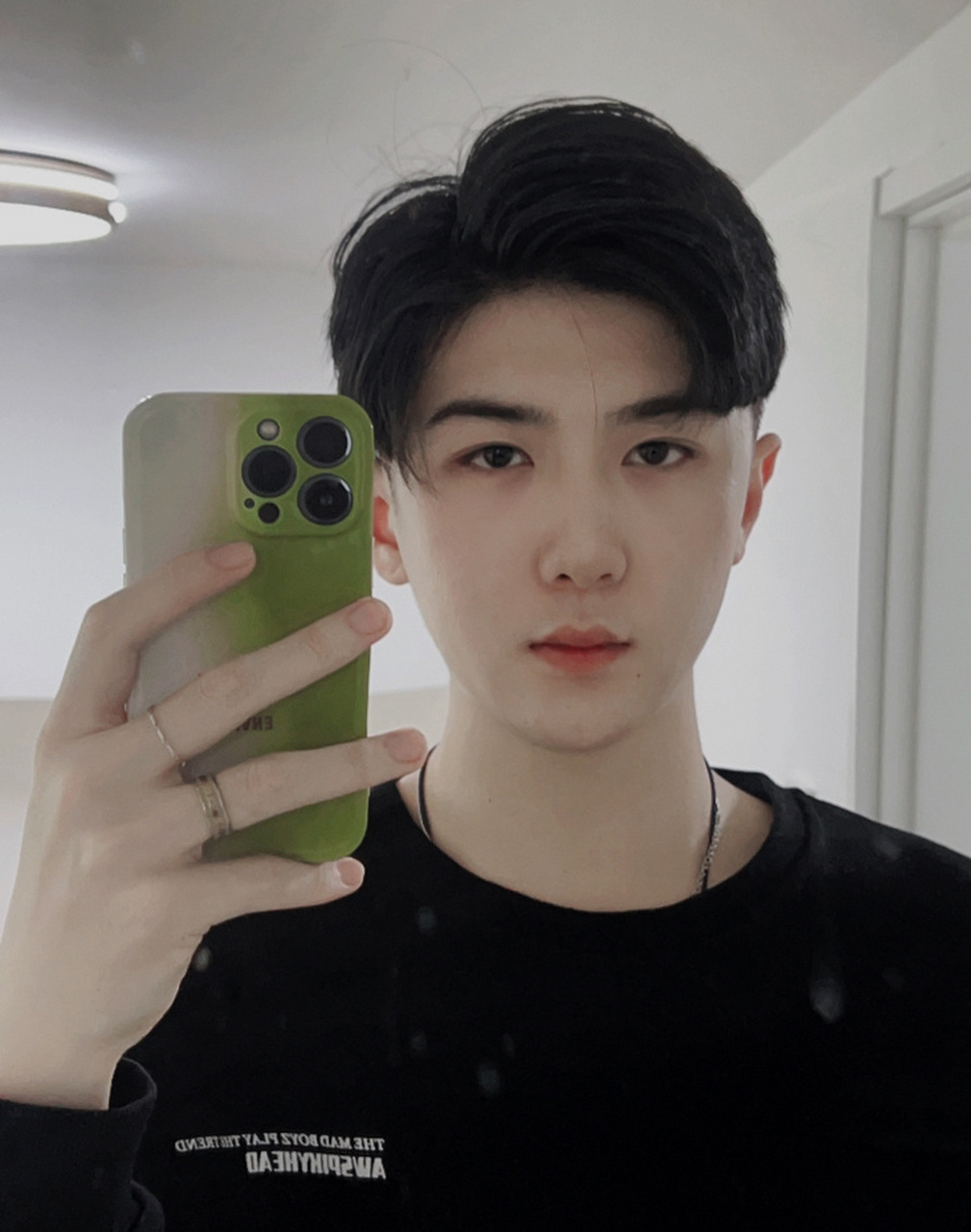 汉奸头7115 我:平安夜,给我剪个帅点的发型 理发师:收到05(汉奸