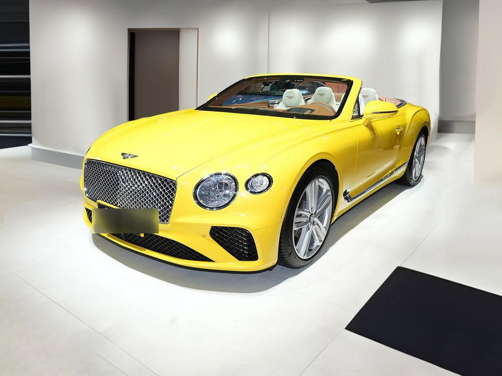 24款 宾利欧陆 4.0t gt v8 敞篷版