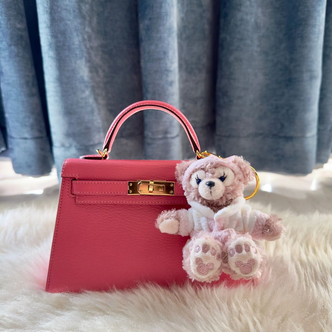 年纪大了真的会喜欢粉色之mini kelly二代 8w唇膏粉,温温柔柔饱和度又