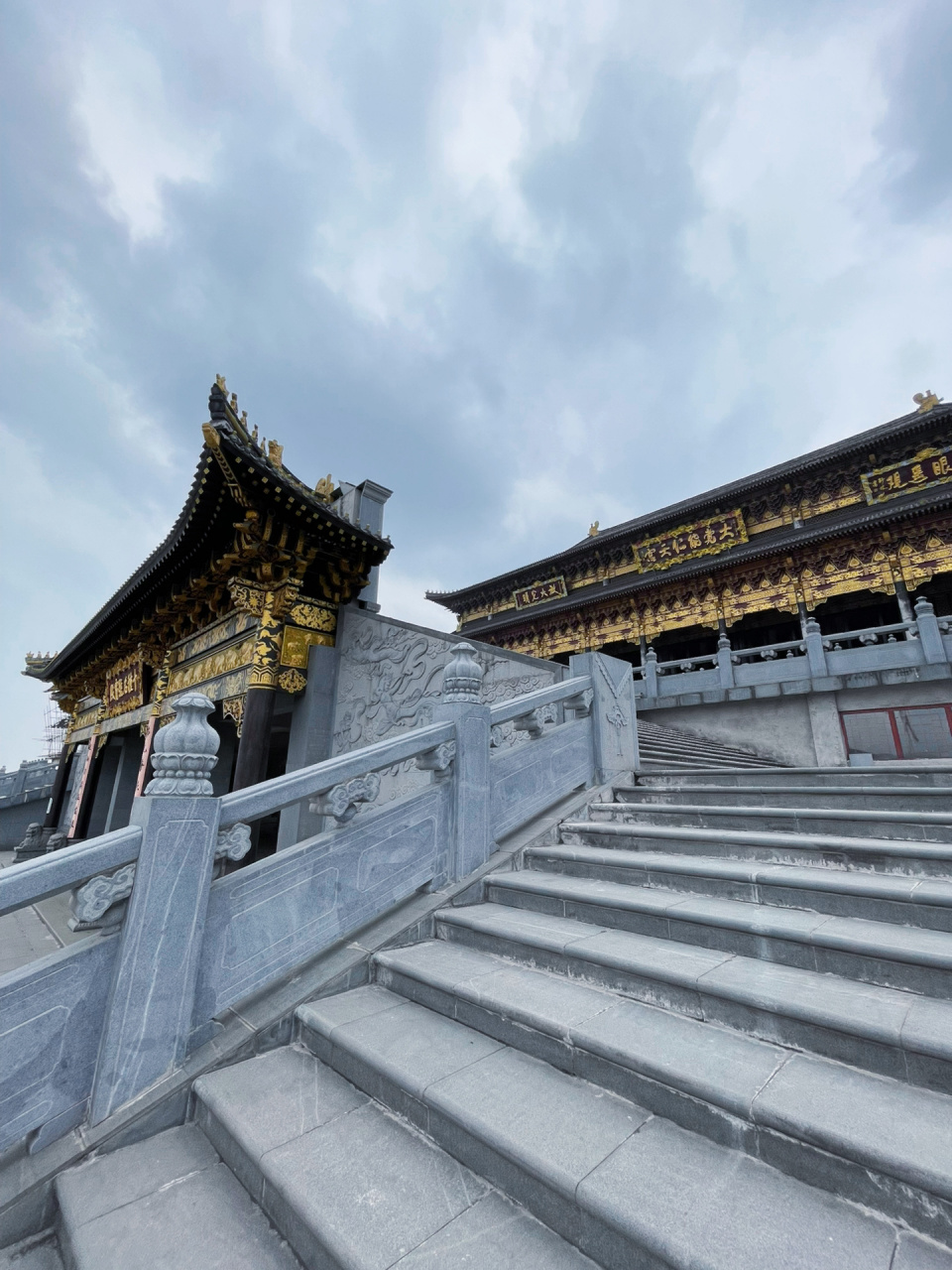 打卡蒲江石象寺 陪朋友来蒲江石象湖看一个住假项目