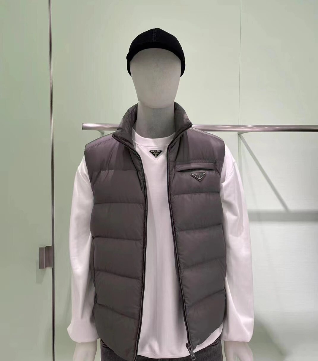 prada 男士羽绒马甲