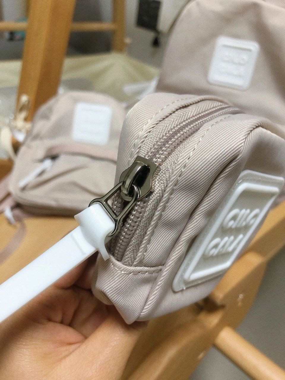 拔草cilocala亲子双肩包 这个包真的是太好看了 纠结好久颜色 最后