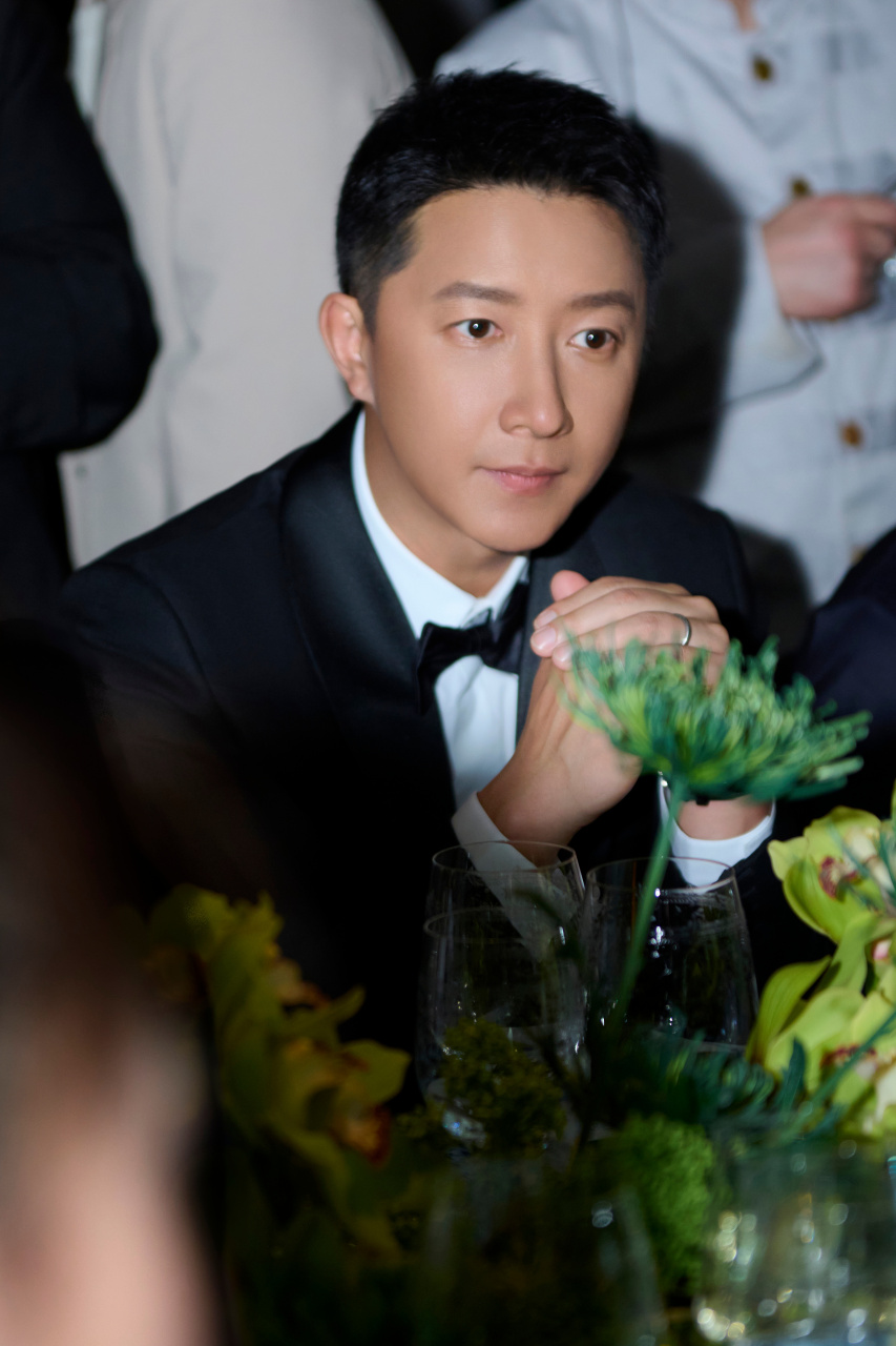 韩庚# 品牌活动现场高清速递 短发boss@韩庚hangeng 帅气满分[襗