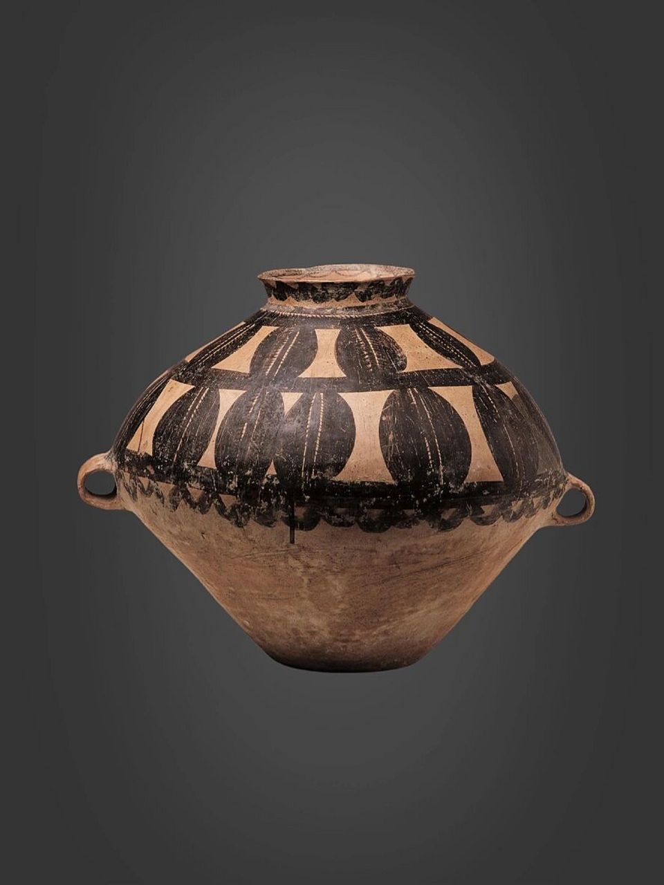 5000年前的中国古器之美:马家窑文化彩陶罐 马家窑文化产生于距今五千