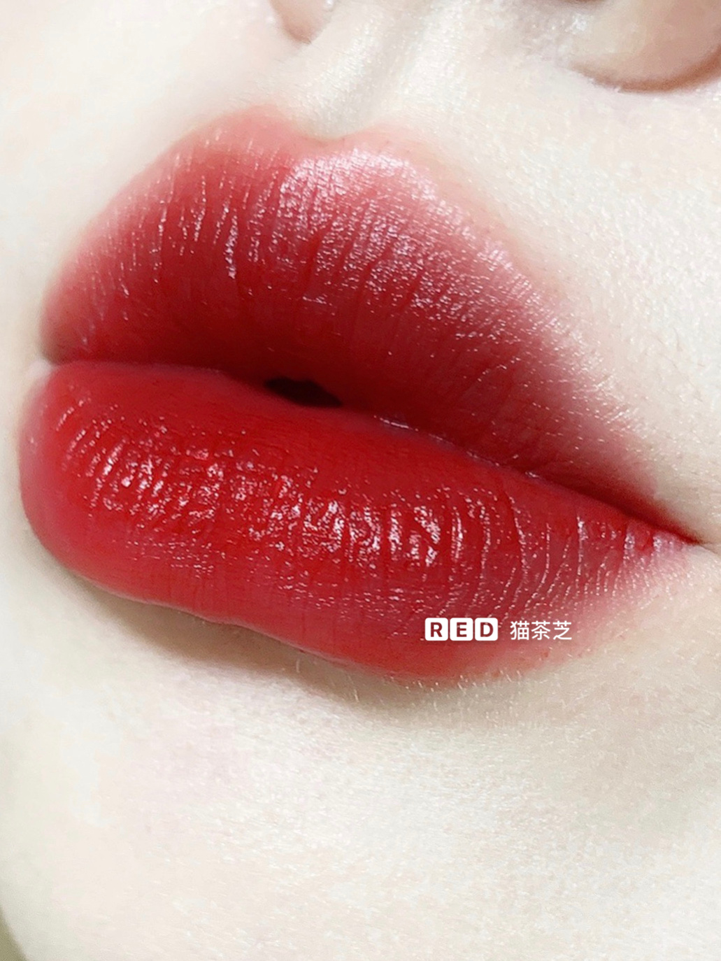 好绝啊魏焐拇礁嘧彀 口红嘴唇水红背景图大红色嘴唇口红颜色内春祆