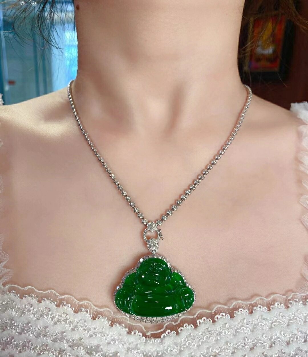 玻璃种正帝王绿翡翠佛公吊坠