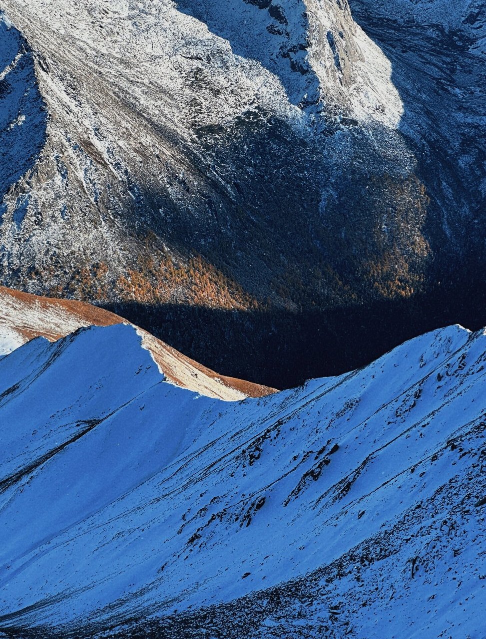 奥太娜雪山攀登,适合新手的入门级徒步雪山 雪山之子奥太娜,山形呈