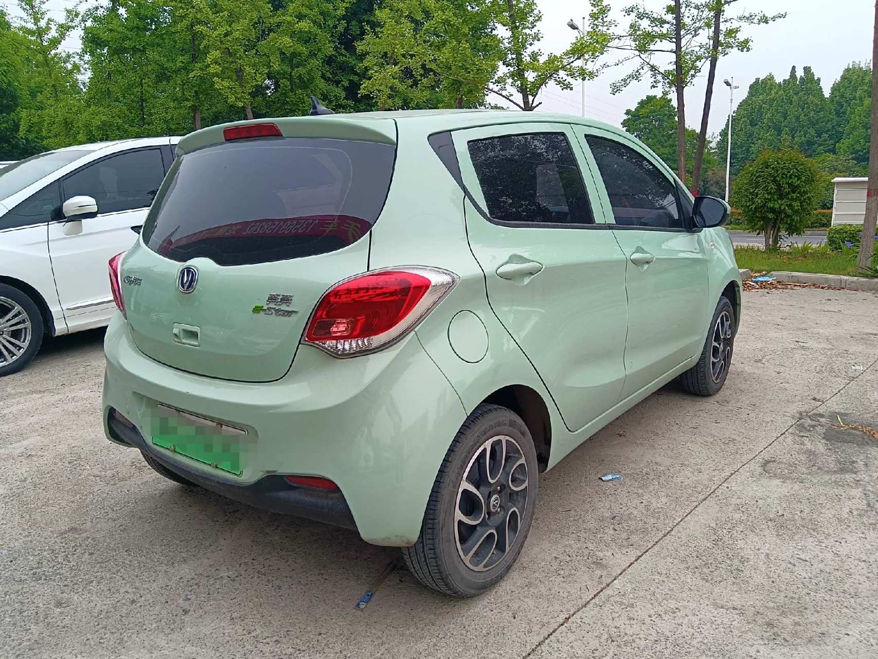 长安奔奔e一star,新能源电动车