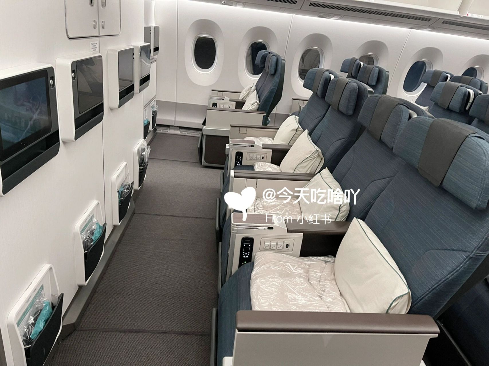 国泰航空 a350-900 实体座位图!