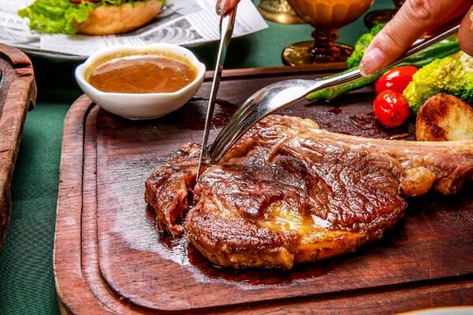 广州# #战斧牛排# #牛肉炒饭