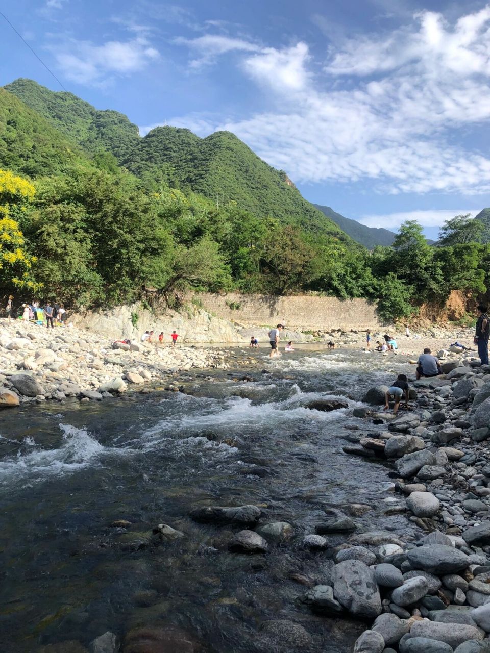 涝峪口这座危桥下,藏着秀美的露营地 有河流有瀑布有沙滩有树荫能烧烤