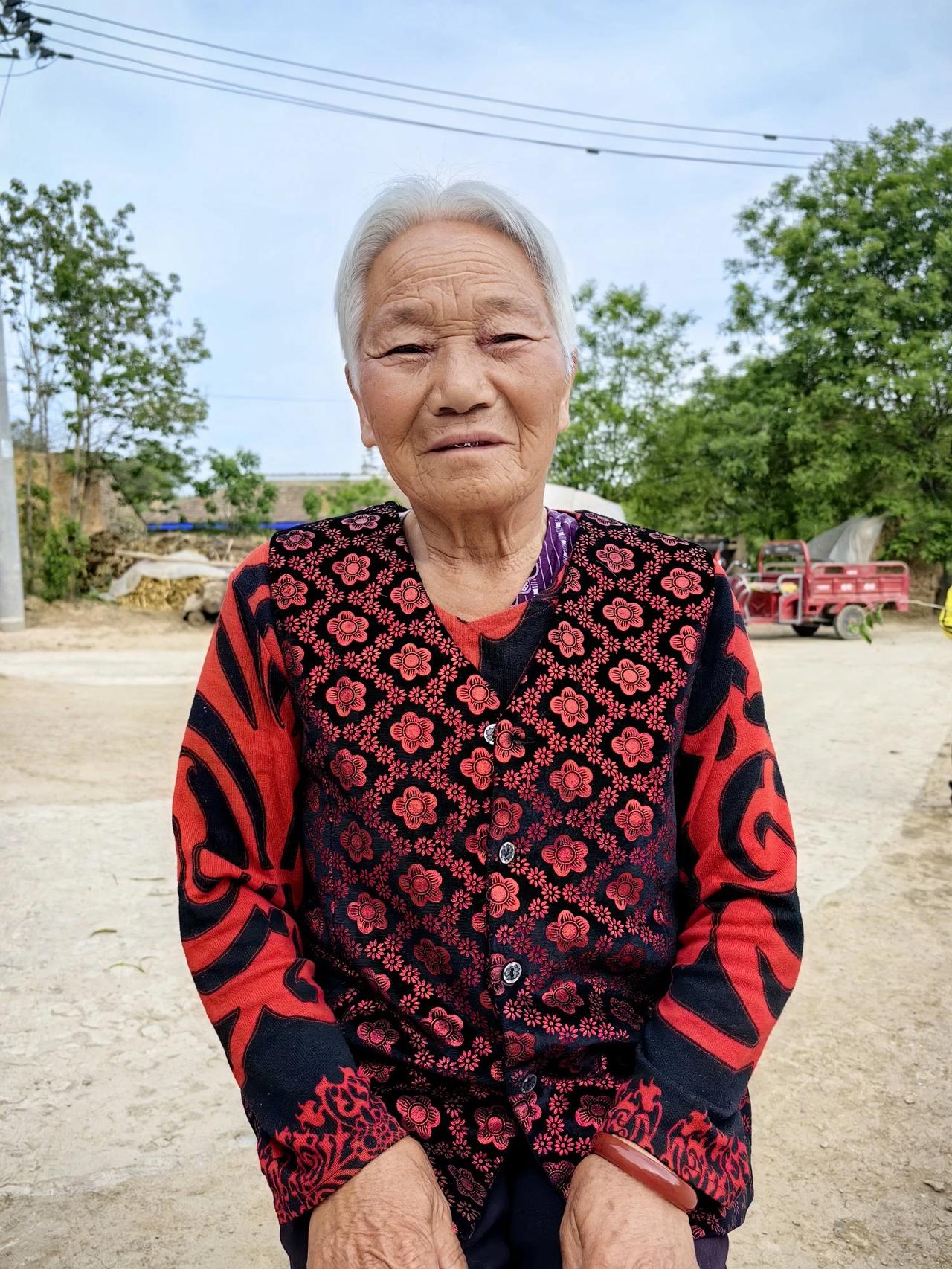奶奶的惦记 永离我们的奶奶 谈谈你家的奶奶 老人难忘岁月 陪老母亲过