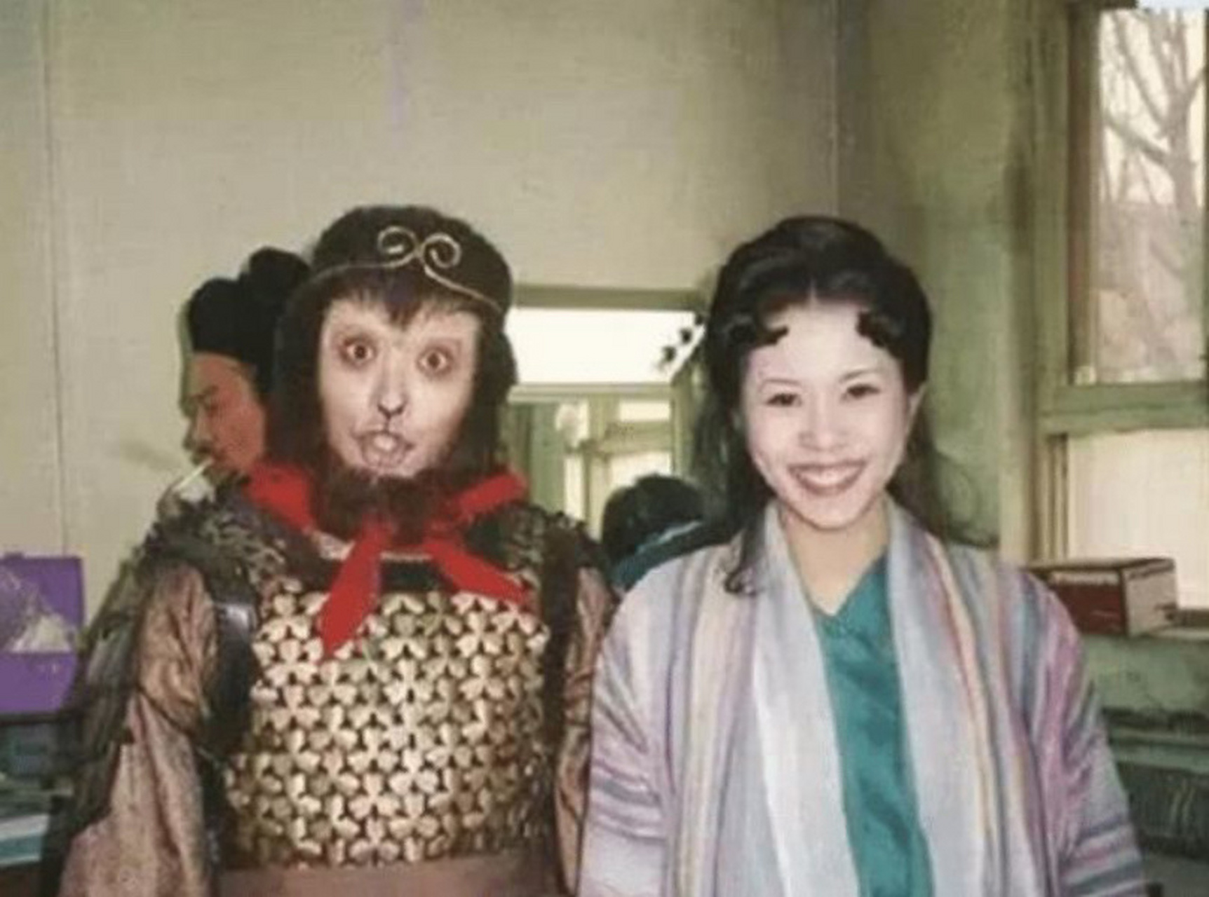 没有紫霞仙子滤镜了,并且很不平,不爱晶晶了