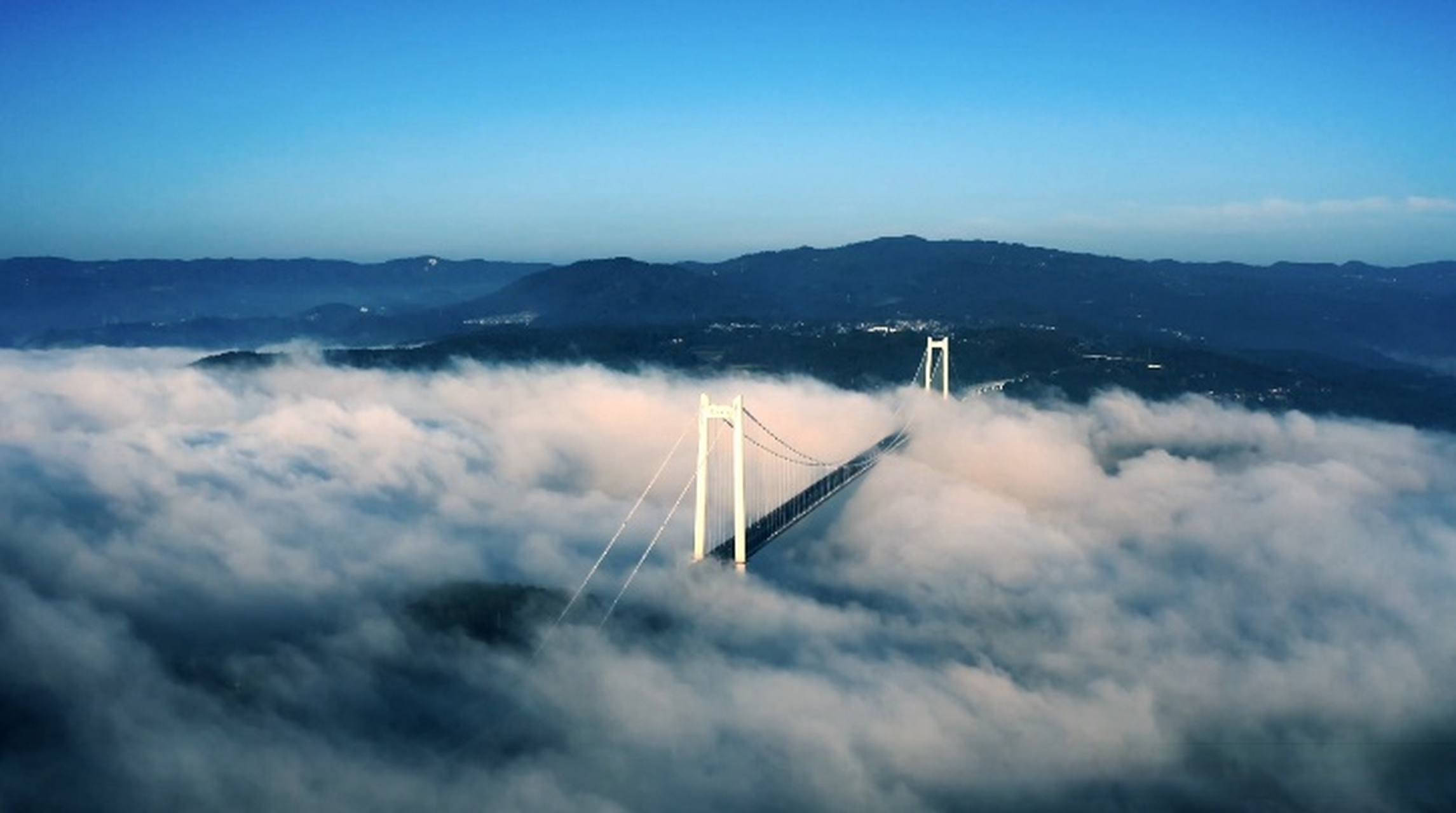 5·19幸福旅程从腾冲开始 【云之美 | 龙江大桥云海奇观】一场谷雨