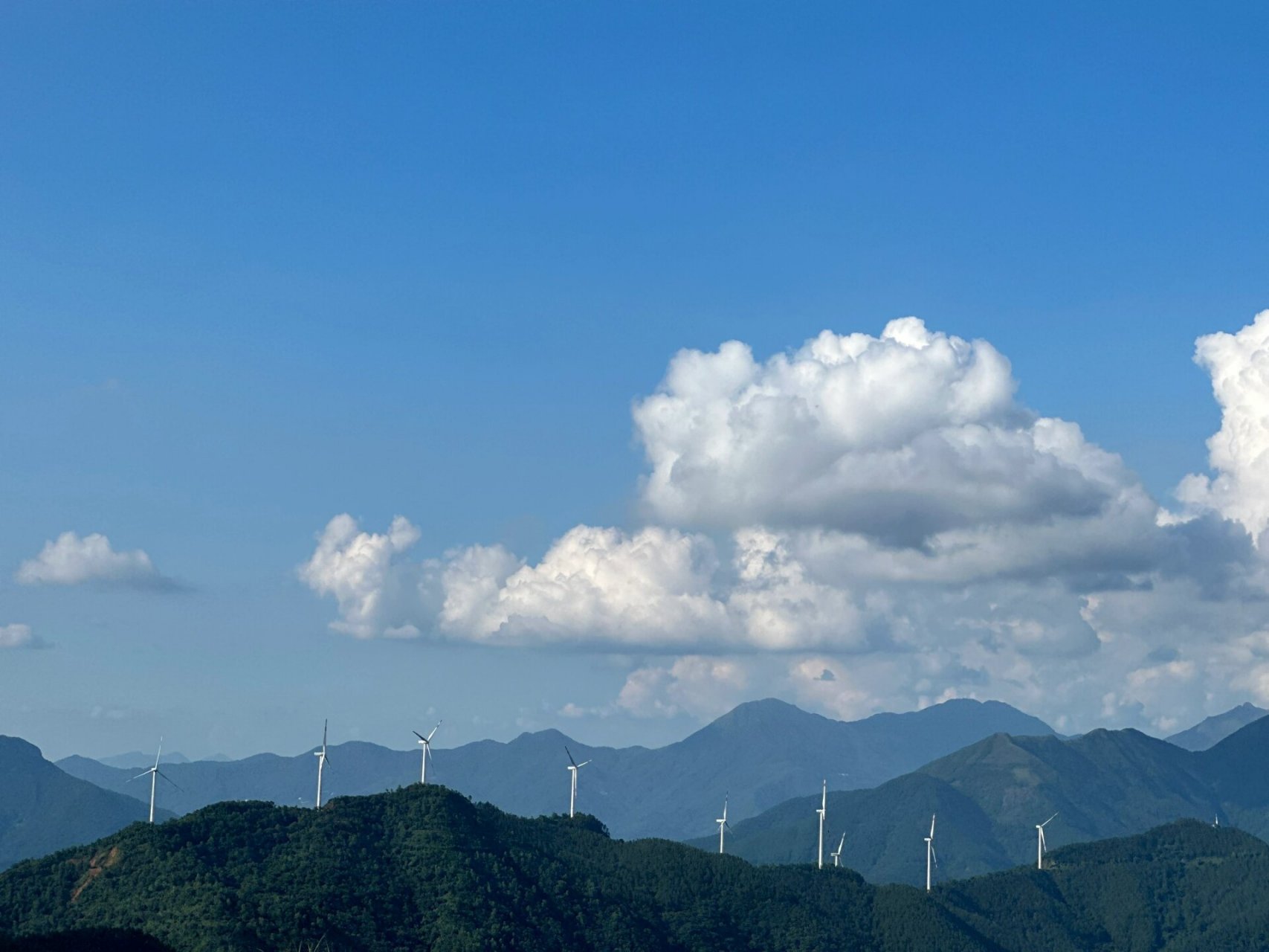 茂名|超出片的风车山7215 趁天气好,我们自驾前往风车山 第一站