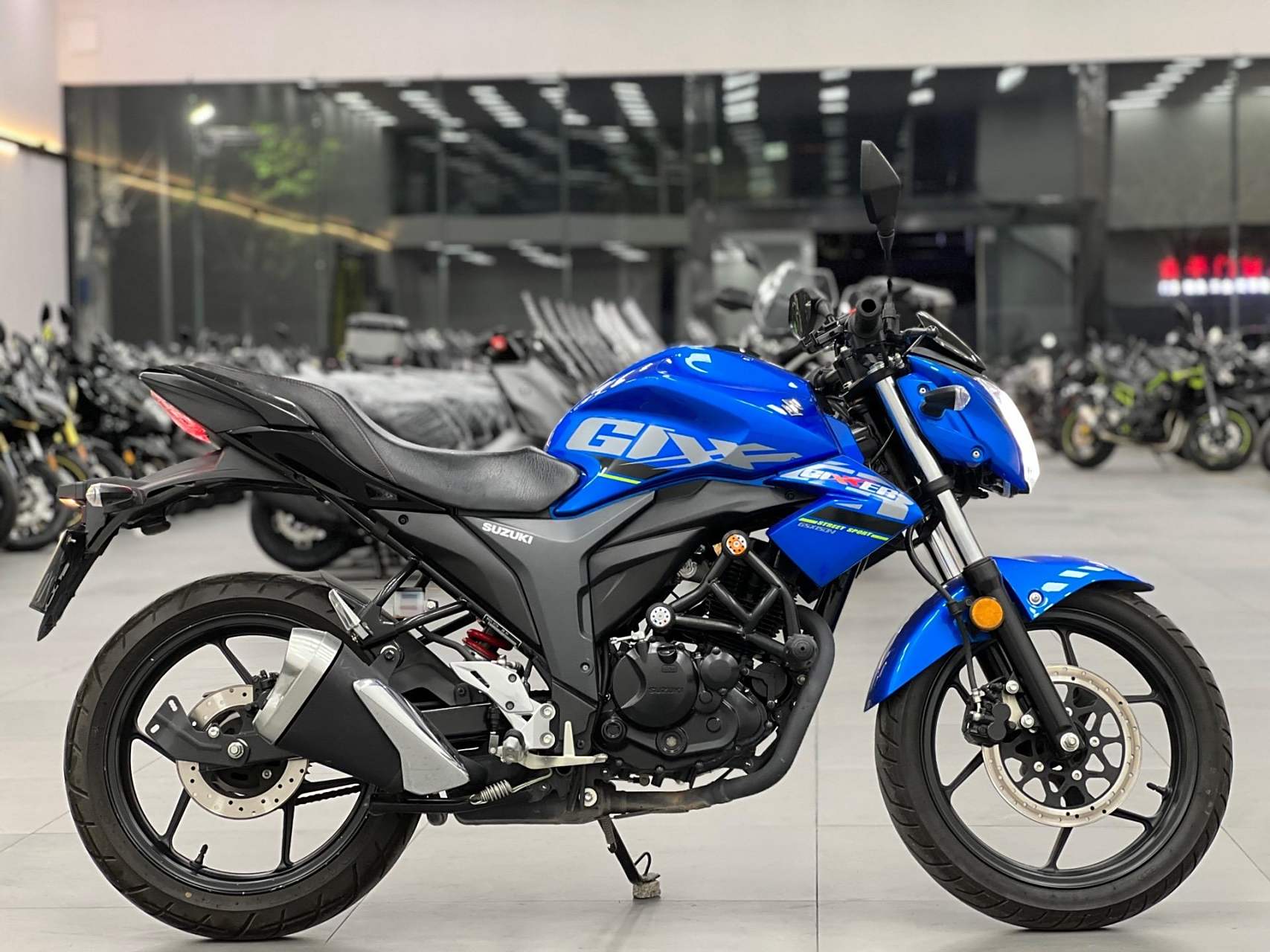 铃木gsx155.车型:铃木极客飒155nk 年份:2021 里程:3000 km.