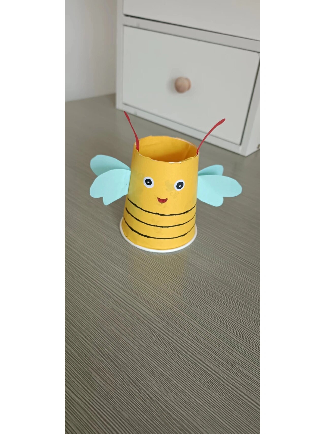 幼儿园小朋友的手工～纸杯变变变