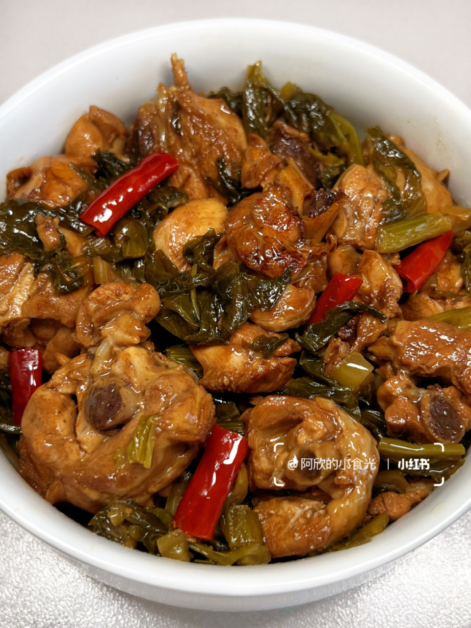 酸菜鸡腿这道菜做出来真的绝了!