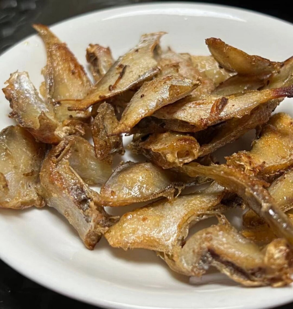 剥皮鱼干 北海淡晒小剥皮鱼扒皮鱼干 只加低盐晒至约8至9成左右,更好