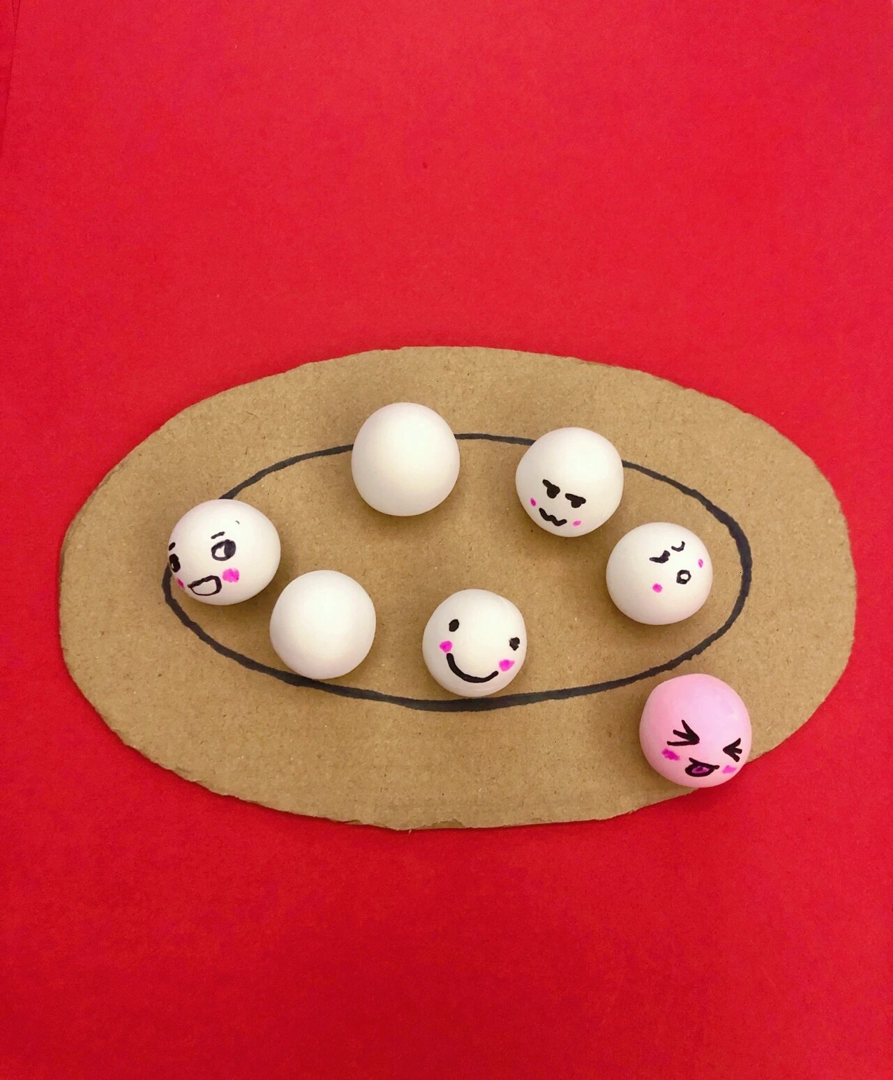 手工粘土09环创 学校板报墙环创,新年美食给大家安排上 饺子/汤圆