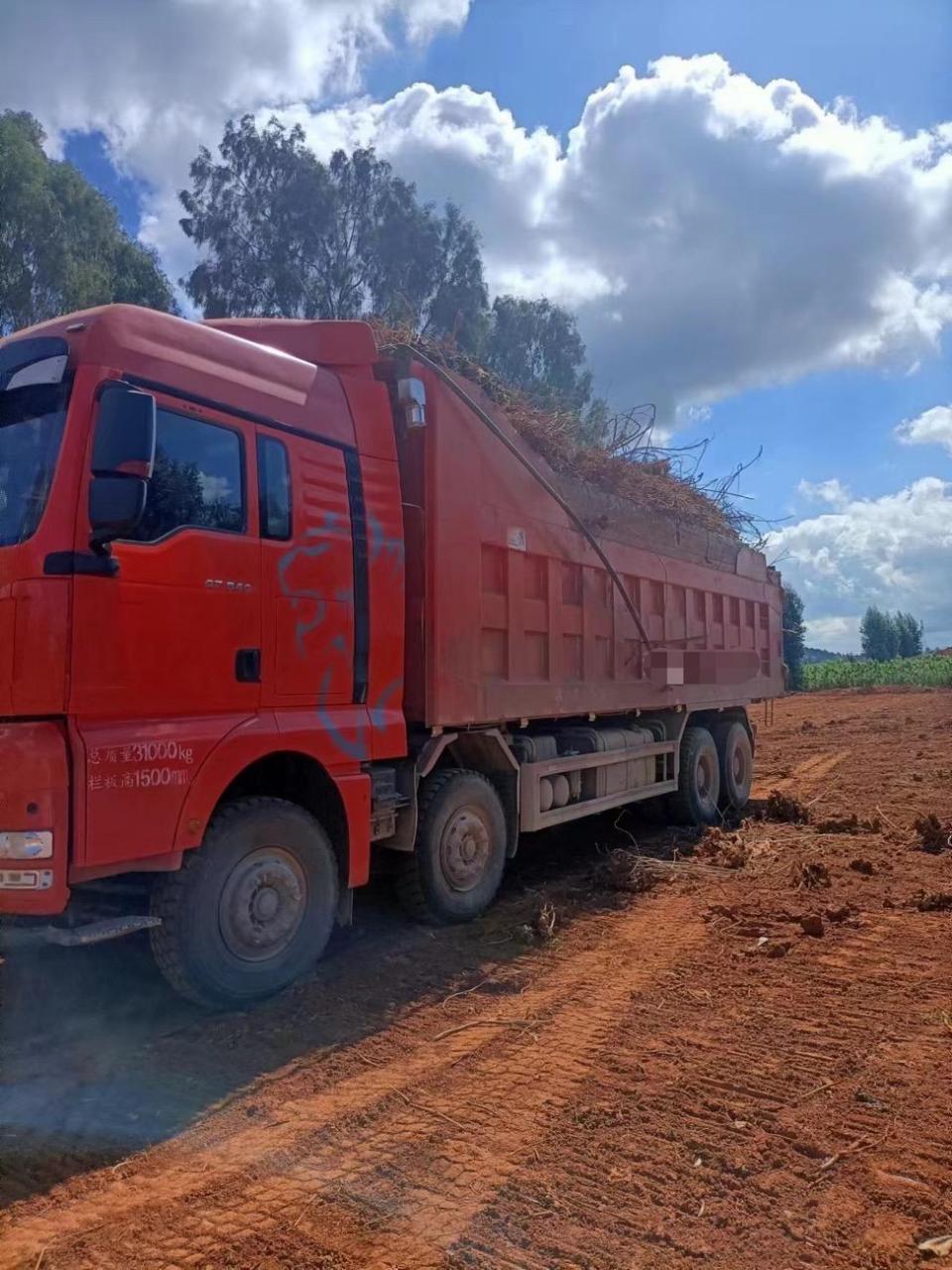 玉溪个人户,20年12月上户,以年审,小全保到12月,中国重汽汕德卡g7