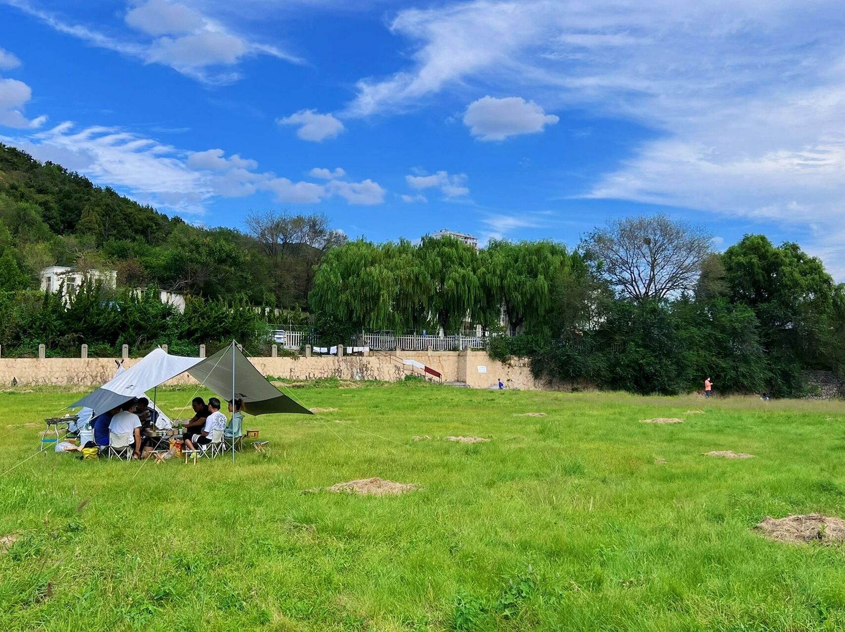 大连西山水库墓地图片