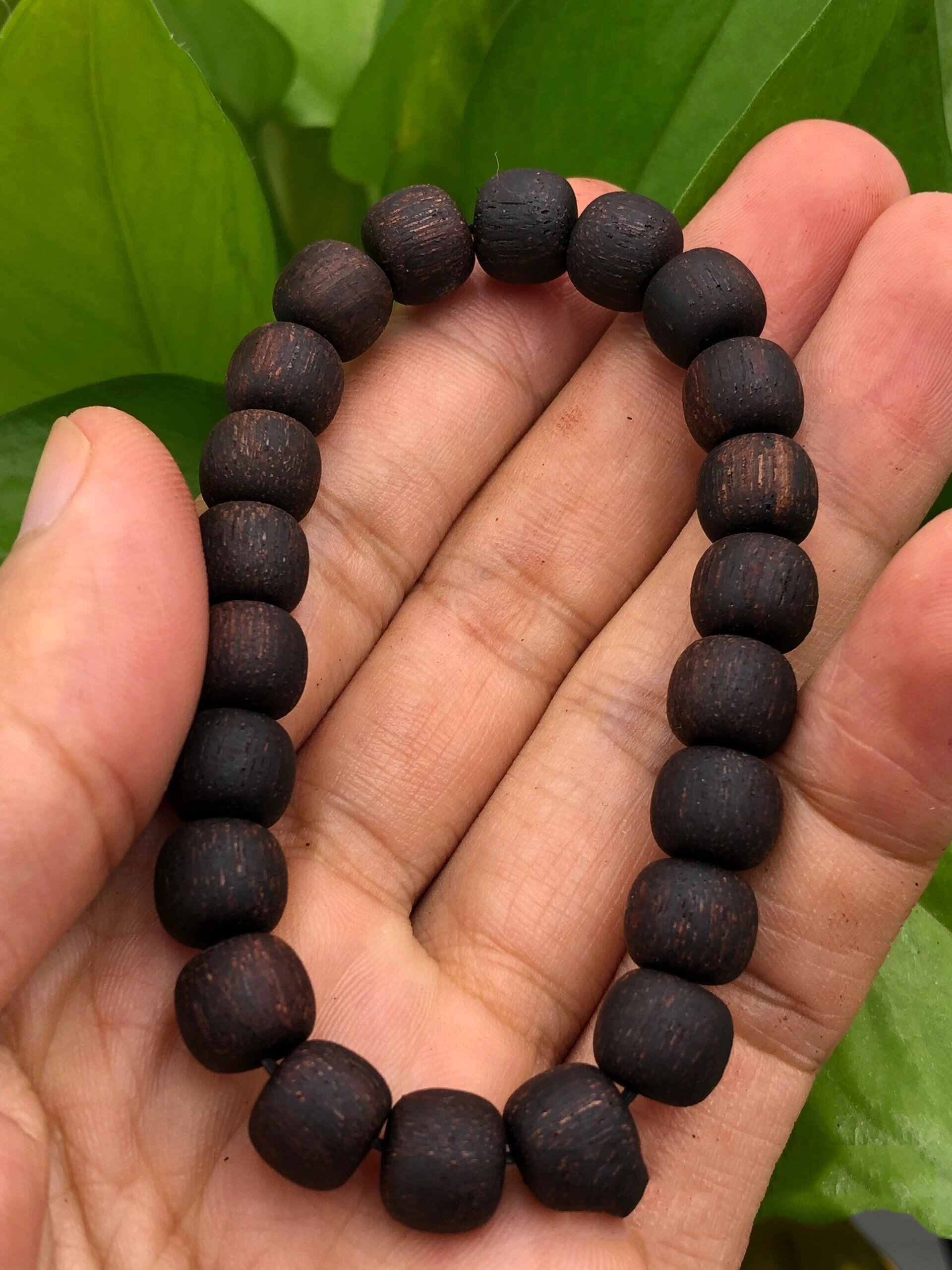 61从味道上来讲,即使奇楠级降真香,香味的 美感和浓郁度远胜过普通