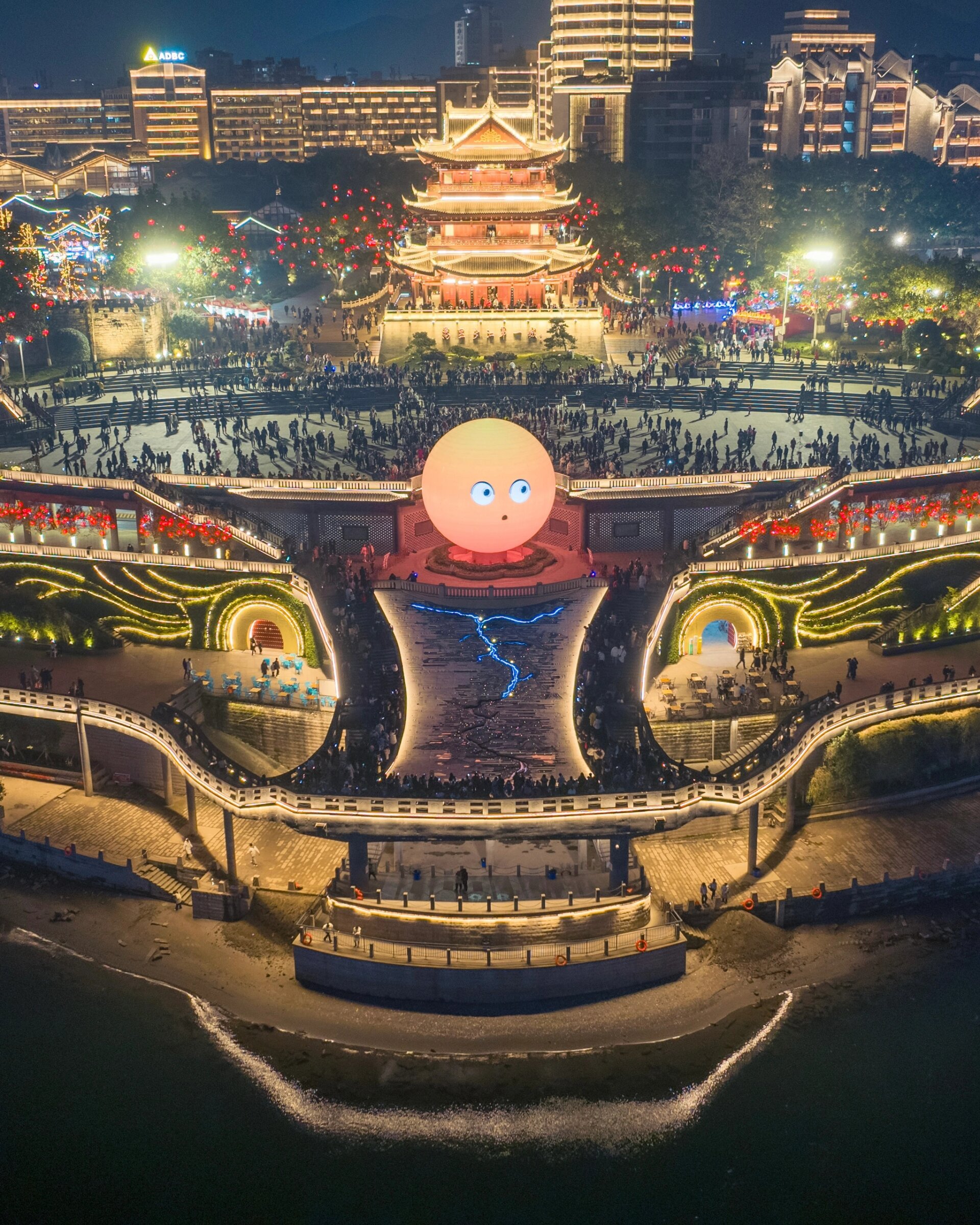 宜宾合江门龙头上球的动画让人笑不活