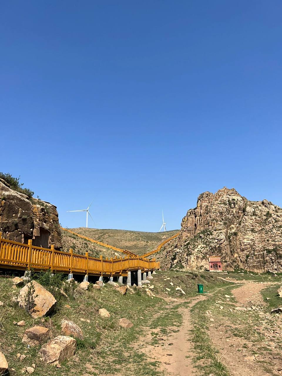 带狗旅行-康保南天门 张家口康保县-南天门 称为:草原南天门,北接蒙古