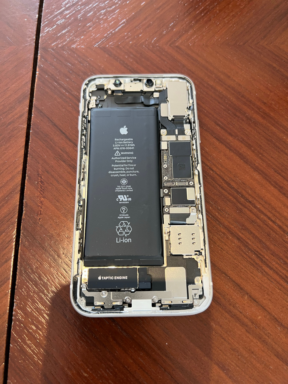 iphone 11 屏幕碎了,正常显示 触摸失效.