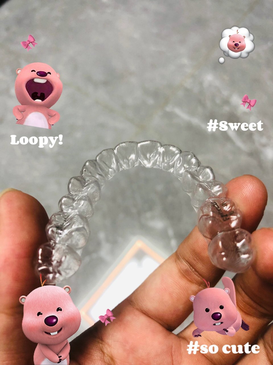 0404你们的隐形保持器是多少钱一副呢?90这款上下牙一副220元
