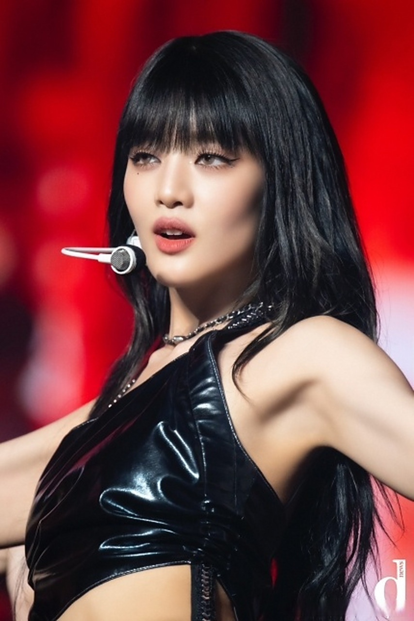 【d美图】 who: #gidle组合#minnie   where:首尔松坡区蚕室室内体育