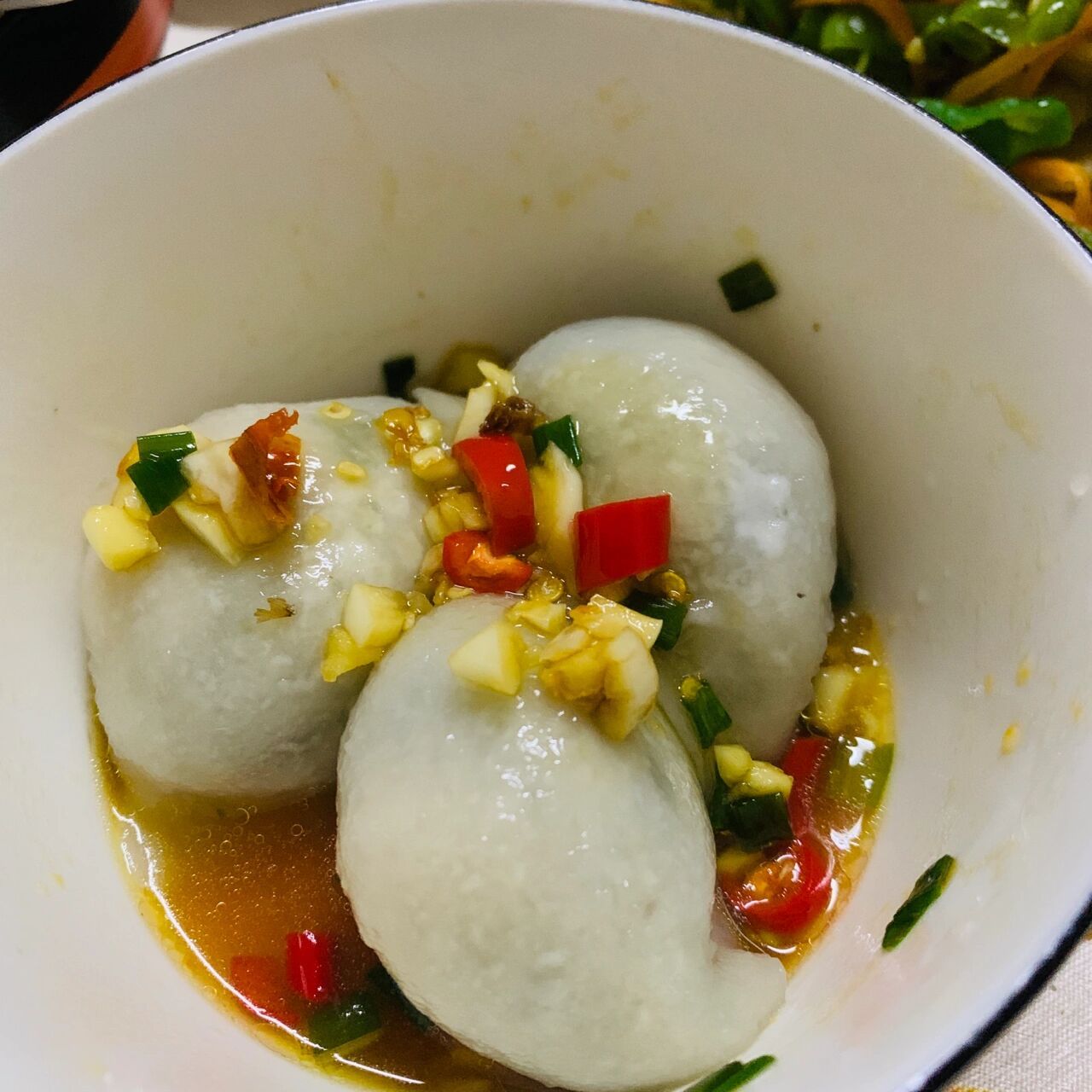 各位仙女们,我老家石城县管这个叫"全粉饺子",是芋头77红薯粉77