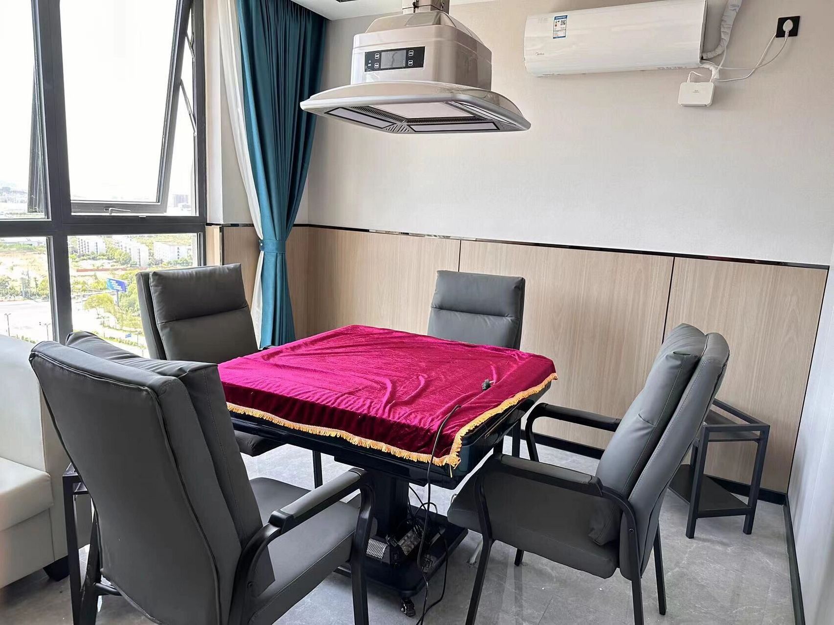 来试试自助麻将馆吧!