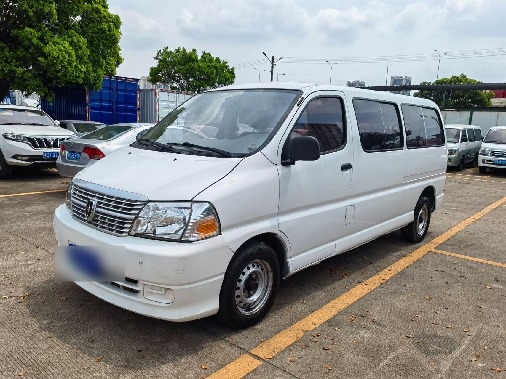 新货上架,17年5月金杯快运六座小型蓝牌客车,车况精品,空间大,车长5.