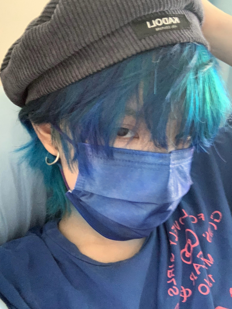 尽量让头发油一点 保护头发 26615用mp漂发剂