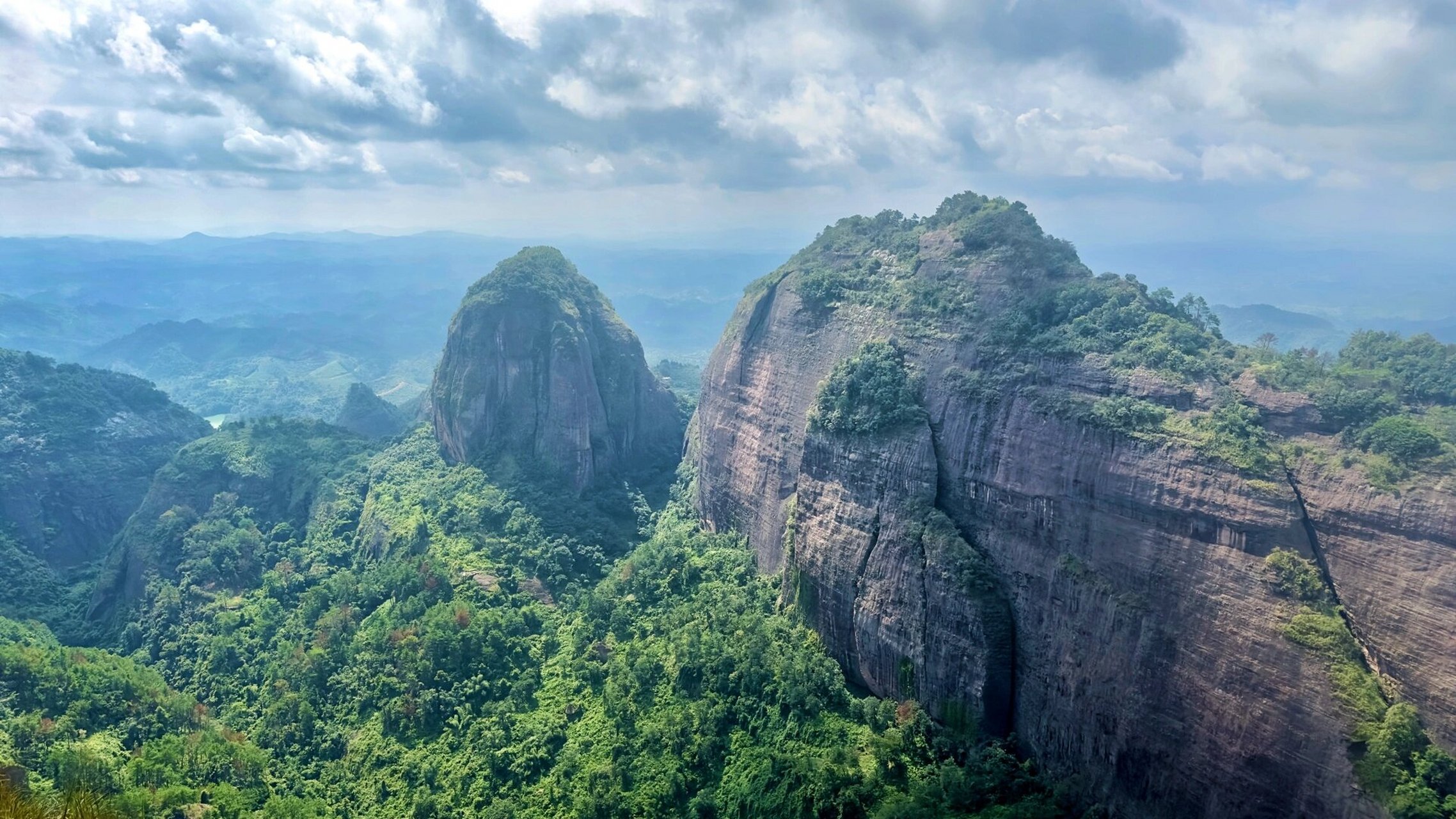 桂平|白石山里的风景真好哇 广西白石山,三十六洞第二十一洞天.