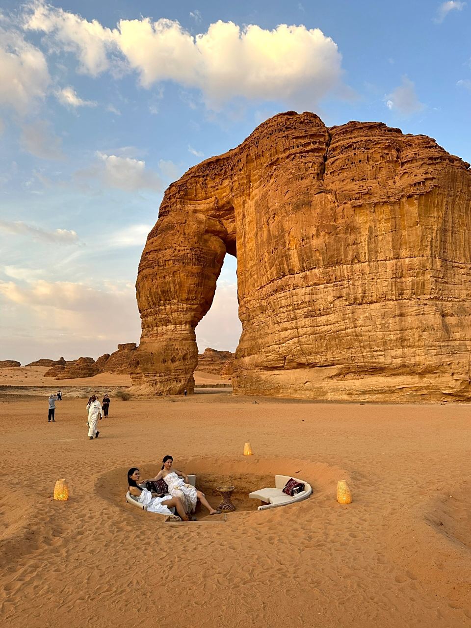 live动图 | 走进中东一座千年古城上的沙漠 这是位于沙特阿拉伯西北处