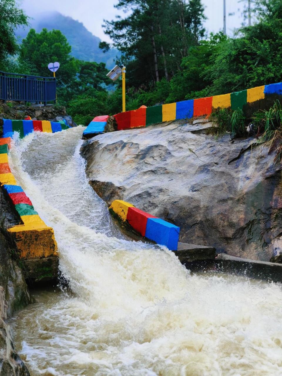 关于武汉周边人气最高的漂流||麻城天景山漂流||你一定要知道的知 !!