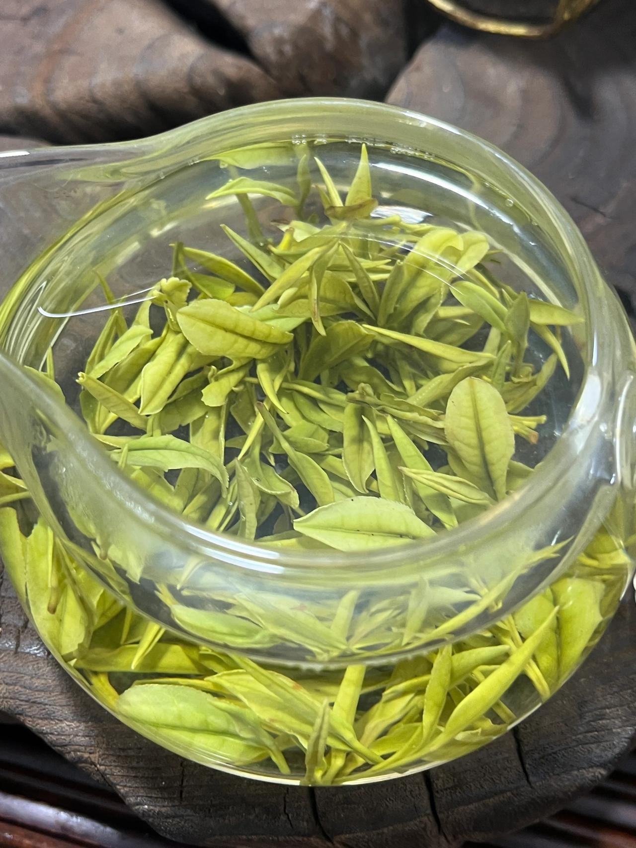 喝过这个茶吗 我爱这款茶 明前头茶. 茶叶不香了