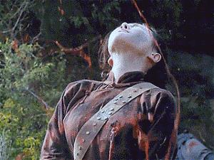 女演员胸部中弹后的效果这也太夸张了吧