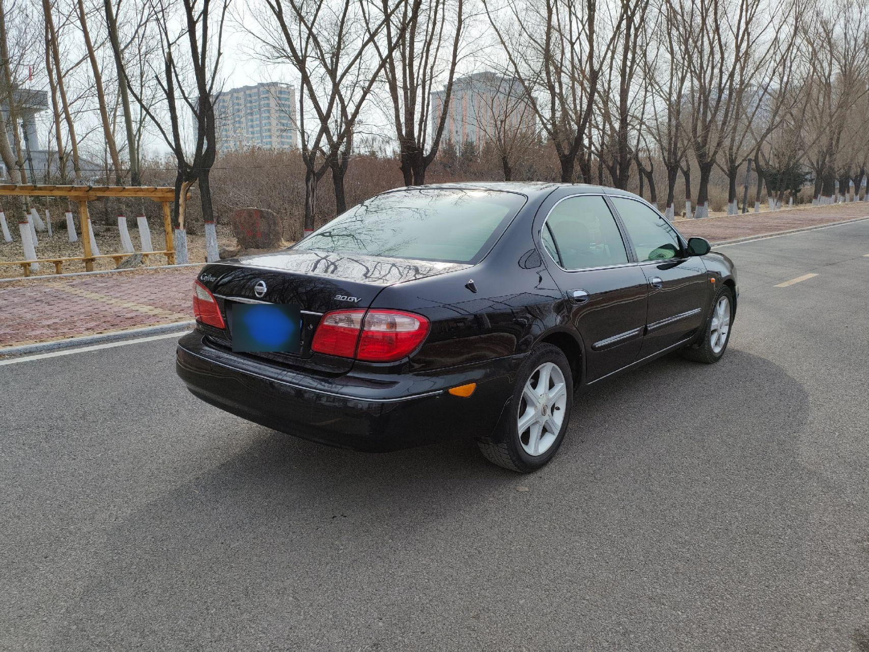 尼桑风度a33,04年11月车,3.