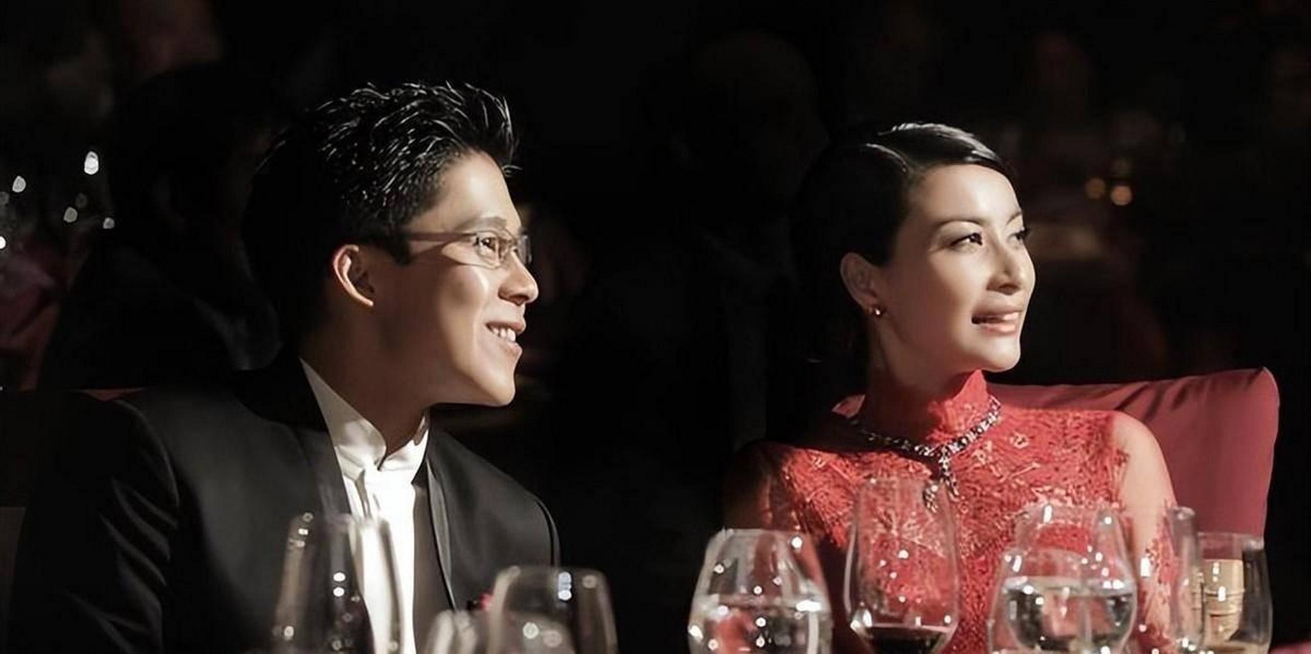 【老照片】2012年郭晶晶霍启刚结婚时候,主桌上都是谁?