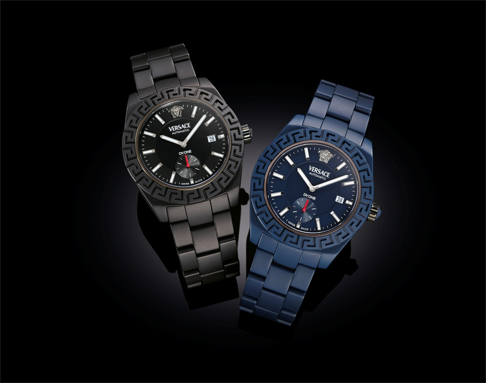 【versace范思哲推出哑光陶瓷腕表系列男式表款dv one gent】 时尚