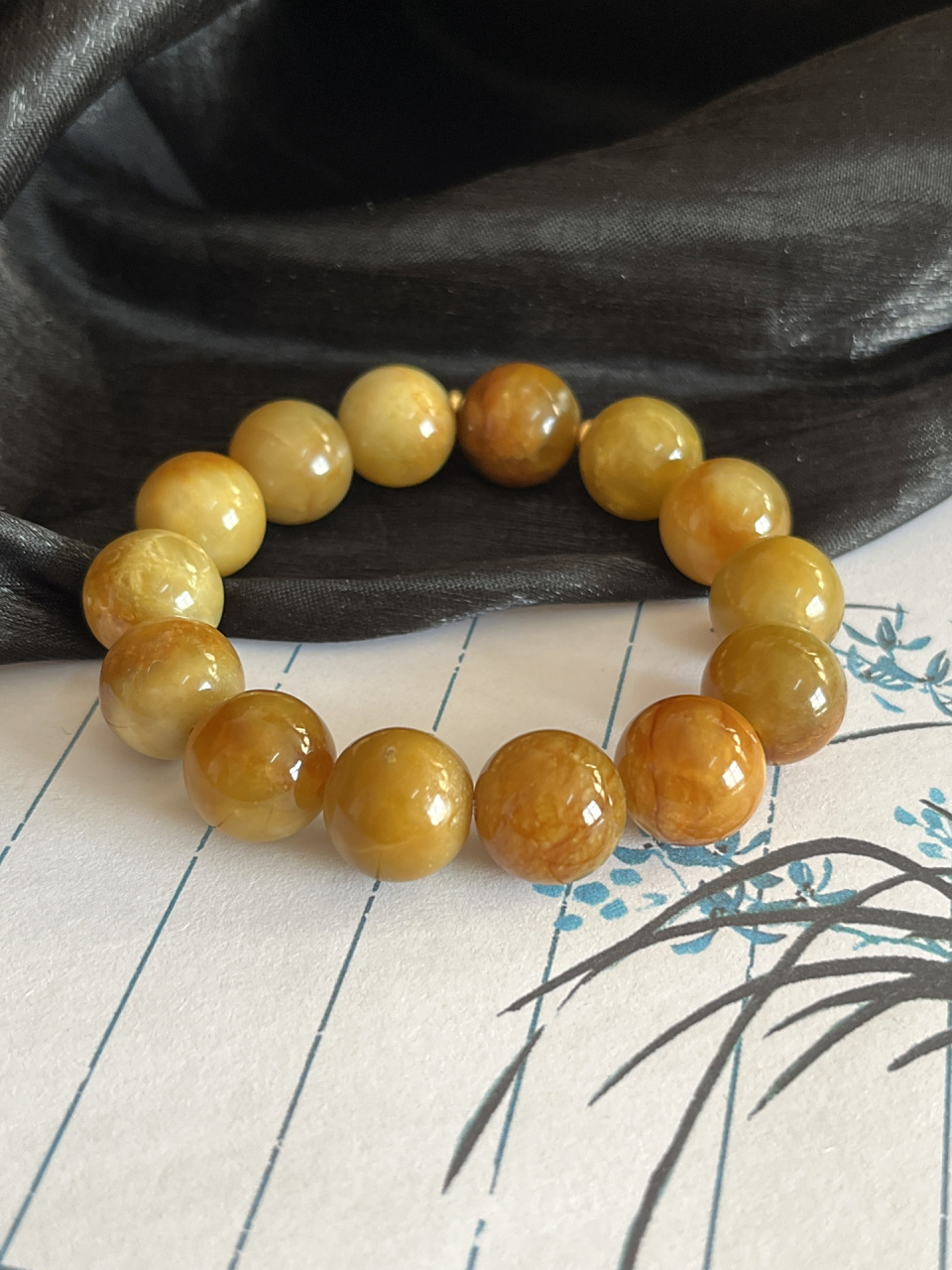 糖色·岫玉花玉玉石王手串13mm  可盘玩 这个光感绝佳,特别亮的一串